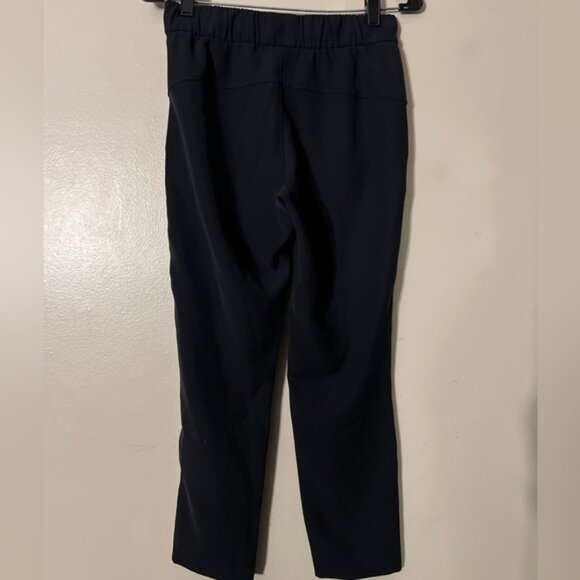 lululemon athletica Black Dance Pants/Joggers Size 4 EUC - Picture 4 of 5